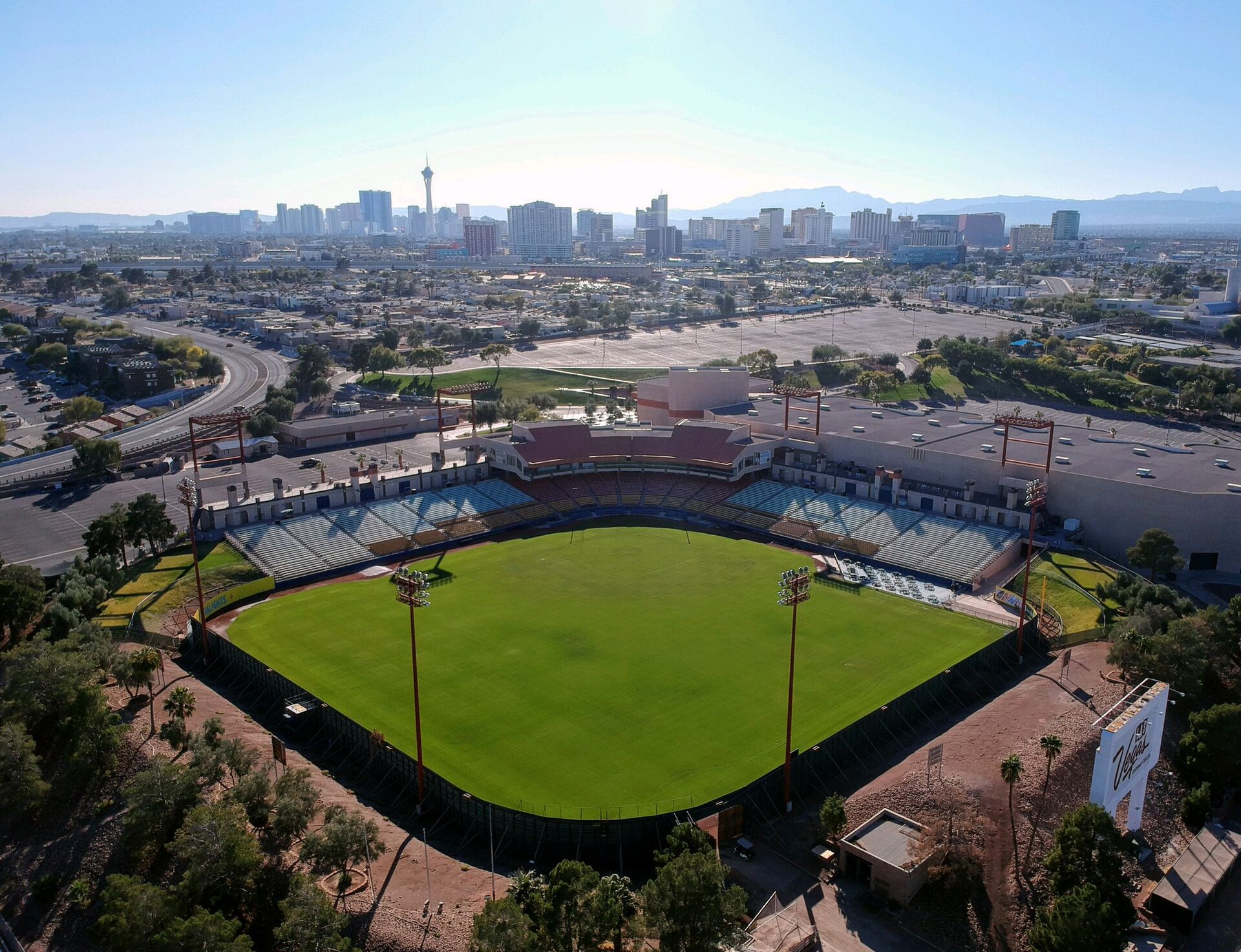 Imagem de referência de Cashman Field, descrito nos dados abertos como estádio em Las Vegas, Estados Unidos