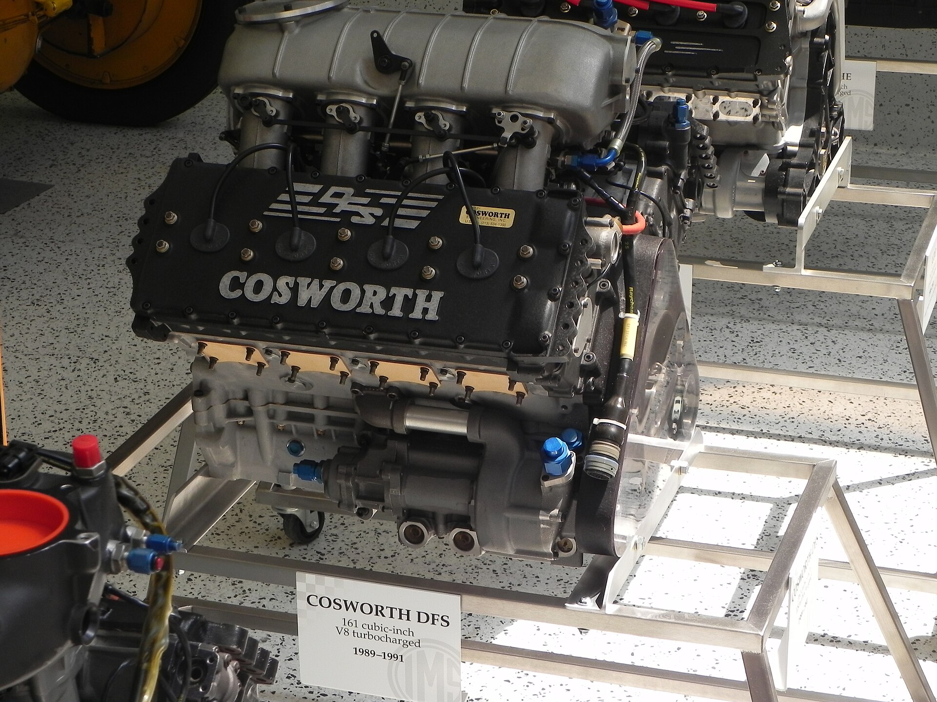 Imagem de referência de Cosworth, descrito nos dados abertos como fabricante britânica de motores para carros esportivos