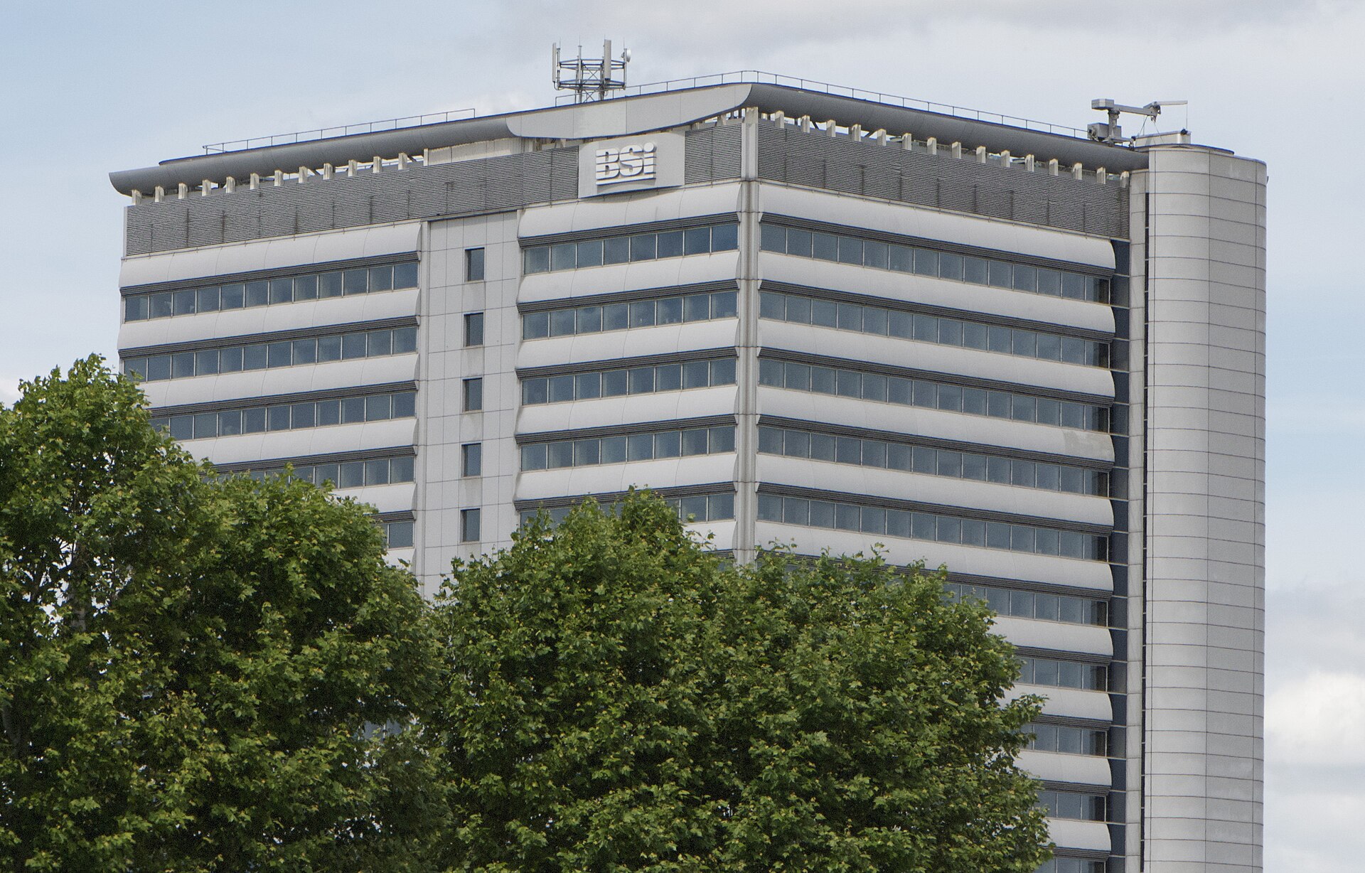 Imagem de referência de BSI Group, descrito nos dados abertos como organização britânica de desenvolvimento de normas