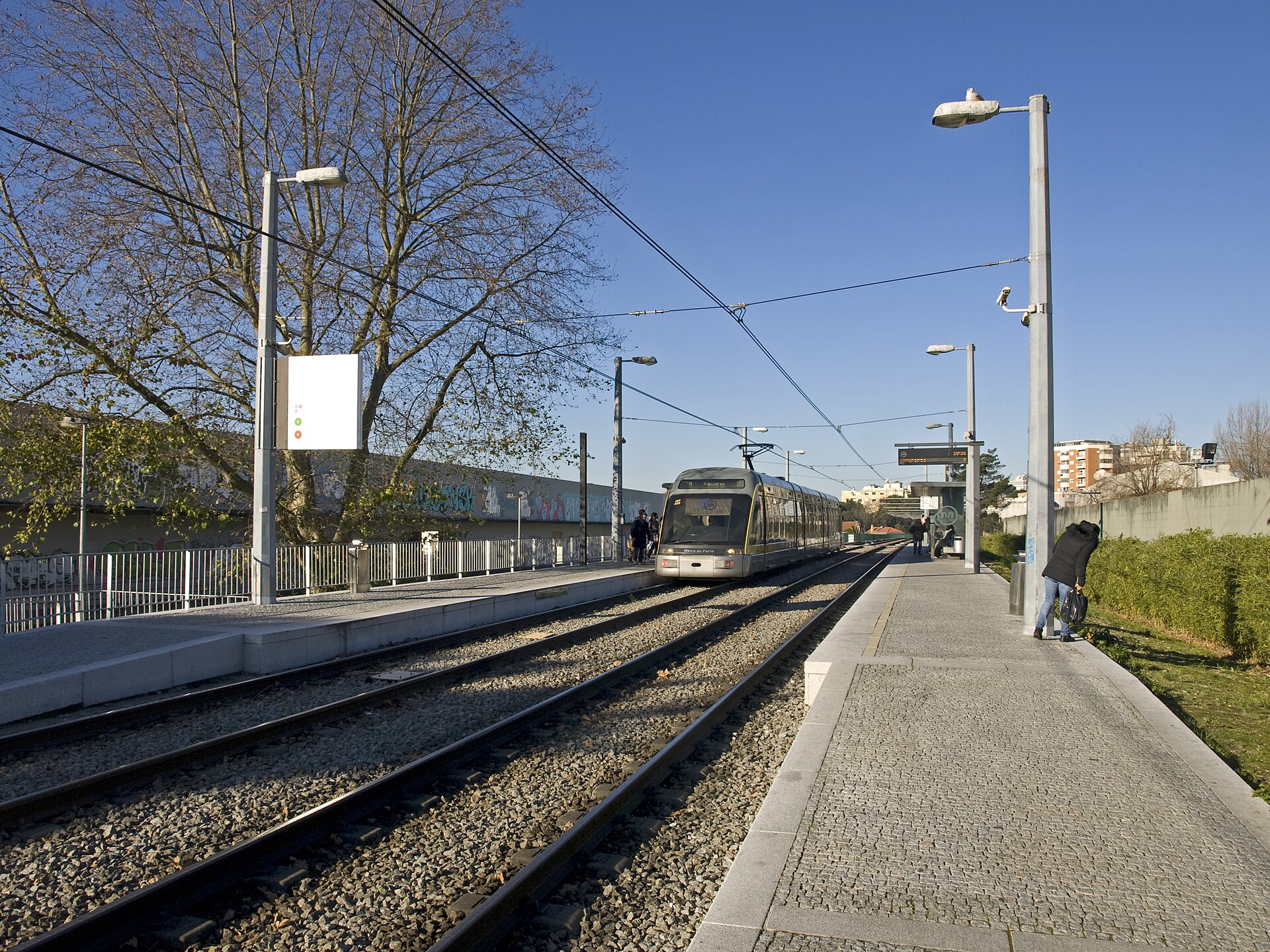 Imagem de referência de Estação Lapa, descrito nos dados abertos como estação do metro do Porto, em Portugal