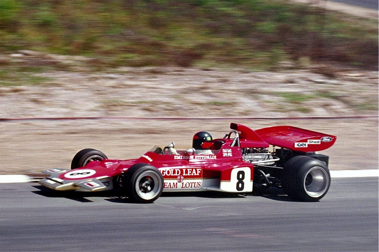 Imagem de referência de Lotus Cars, descrito nos dados abertos como fabricante britânica de carros esportivos