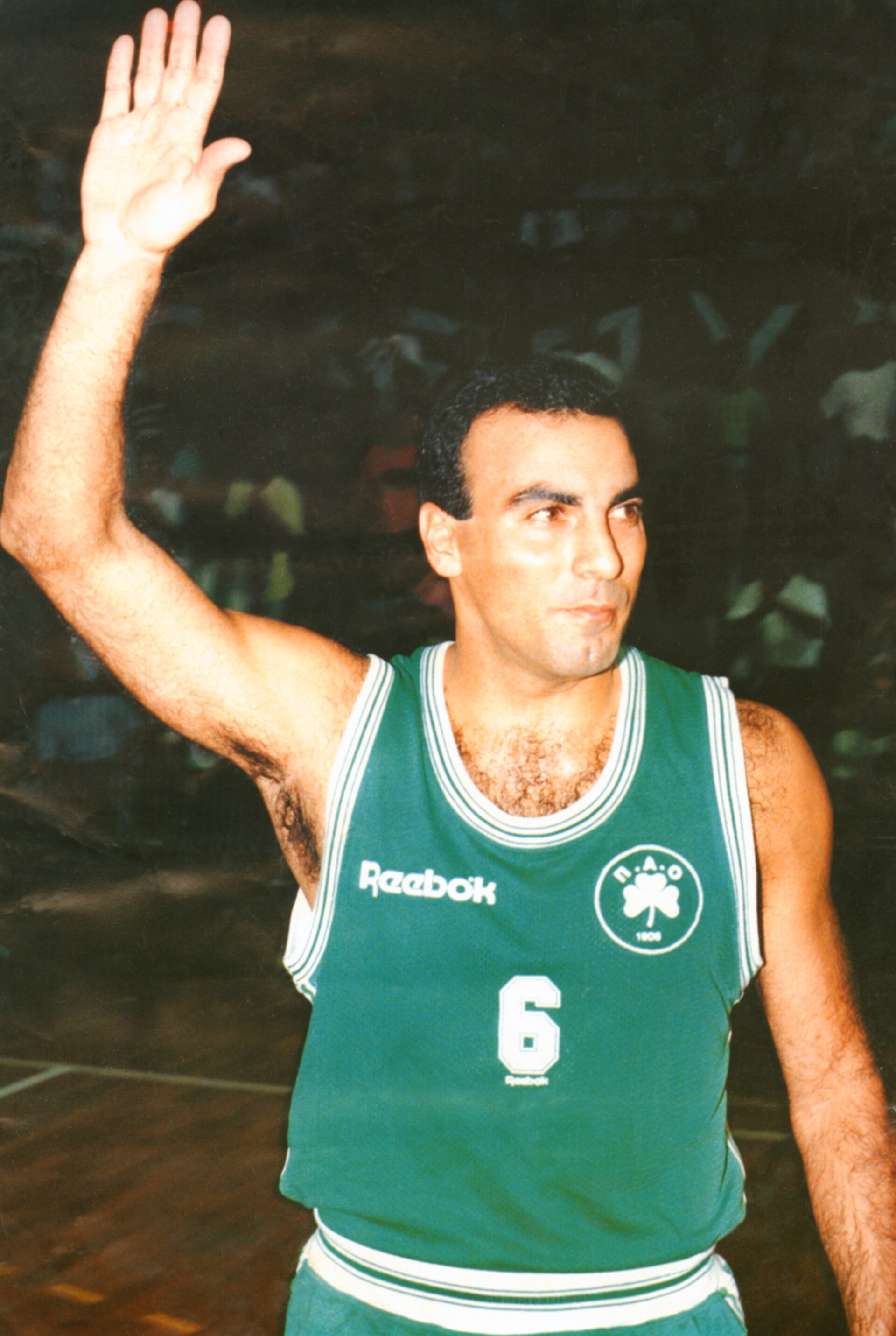 Imagem de referência relacionada a Nikos Galis, item descrito como basquetebolista estadunidense
