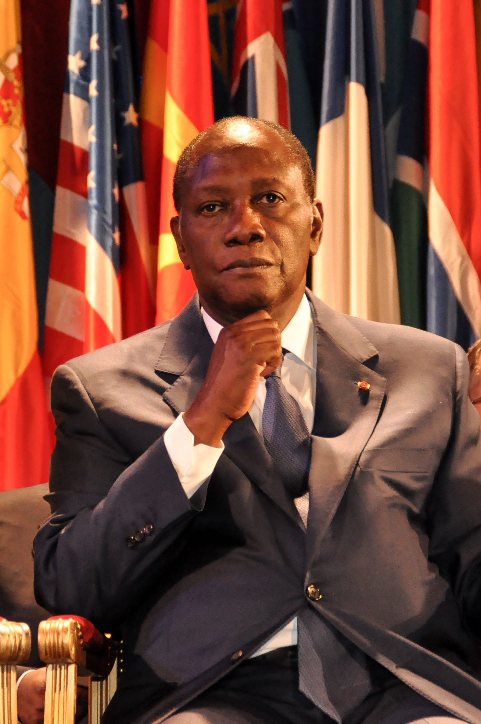Imagem de referência relacionada a Alassane Ouattara, item descrito como político marfinense, atual presidente da Costa do Marfim