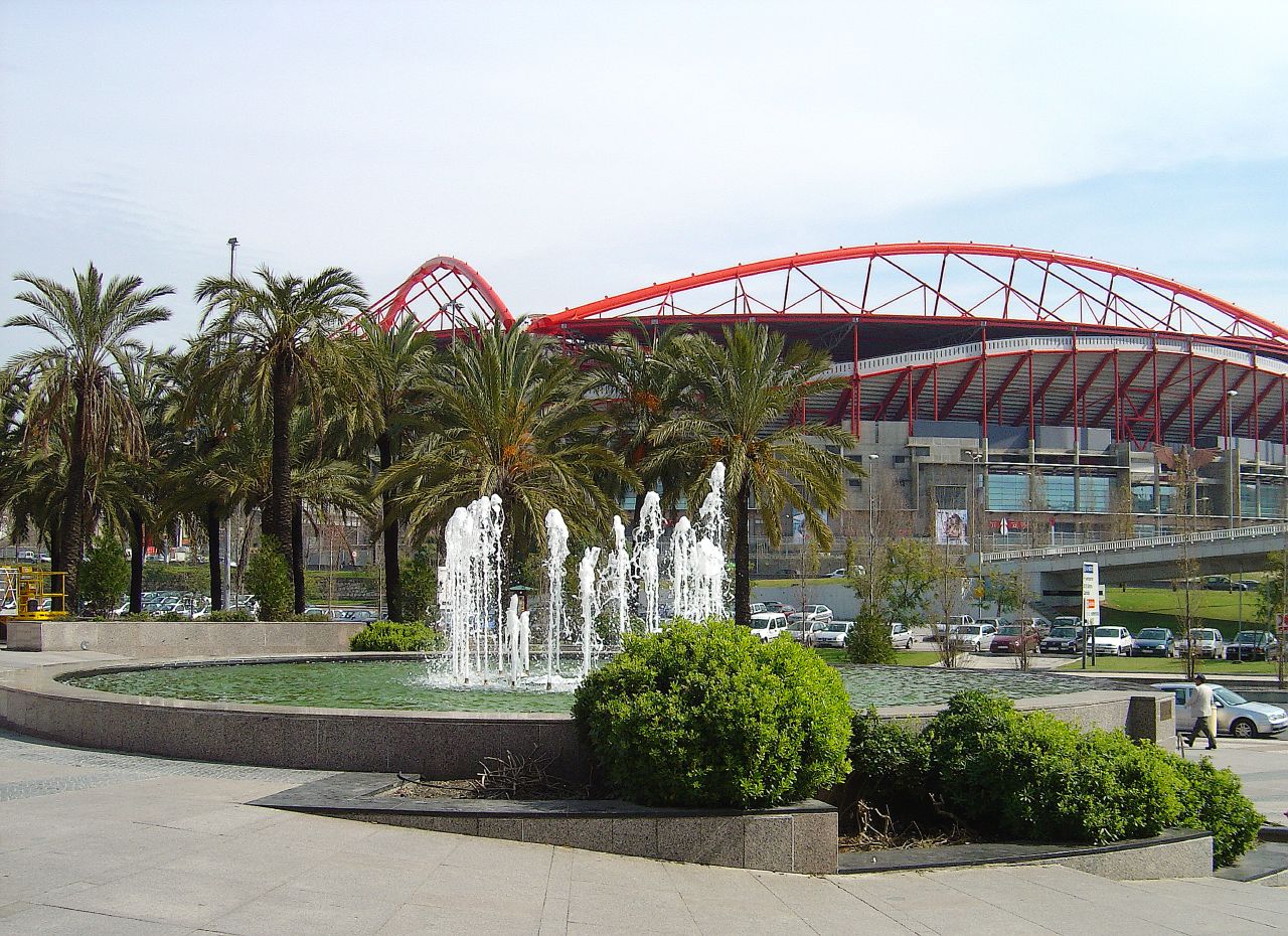 Imagem de referência de Estádio da Luz, descrito nos dados abertos como estádio do S.L. Benfica