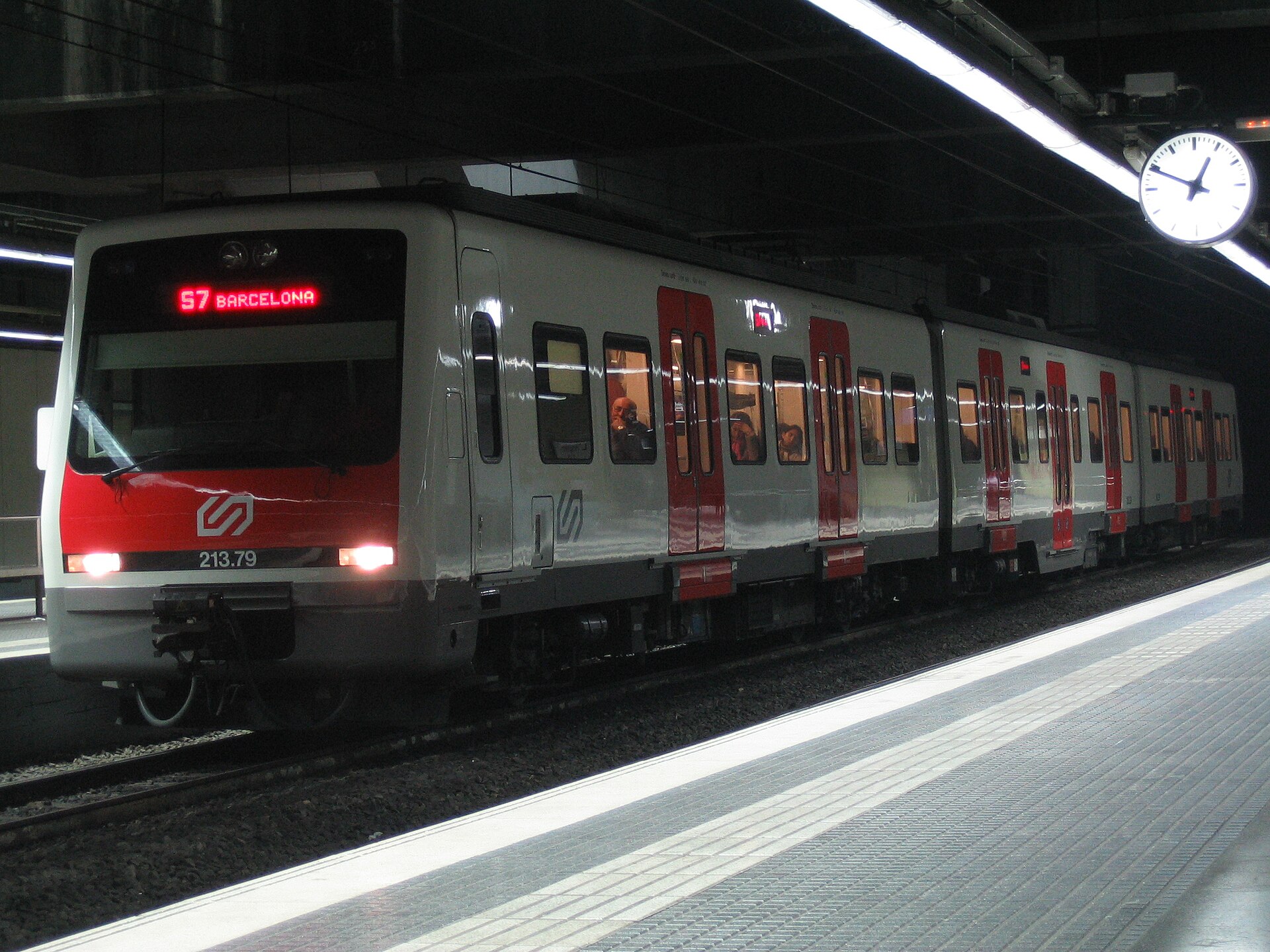 Imagem de referência de Estação Avinguda Carrilet, descrito nos dados abertos como estação do metrô de Barcelona