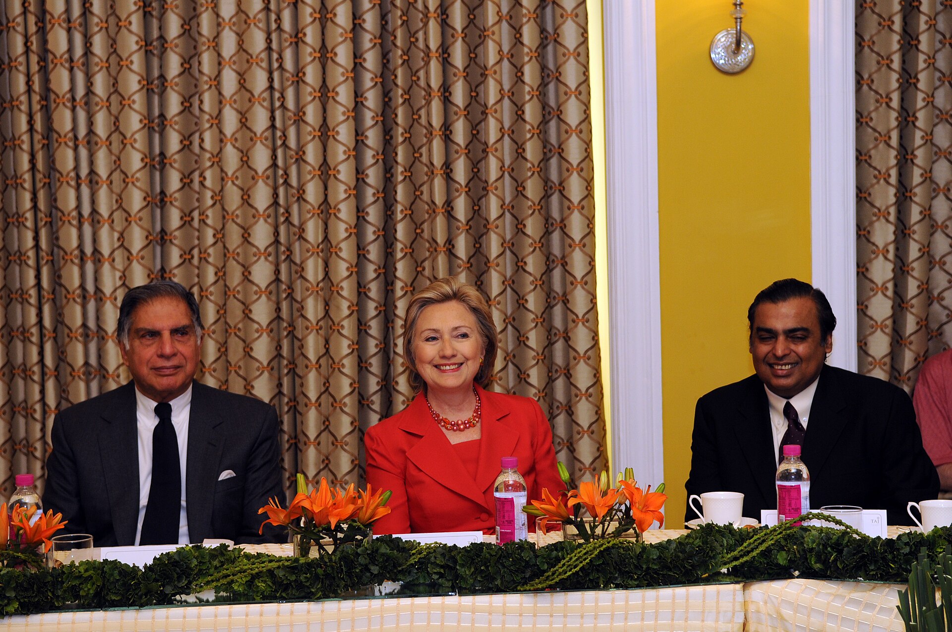 Imagem de referência de Mukesh Ambani, descrito nos dados abertos como empresário indiano
