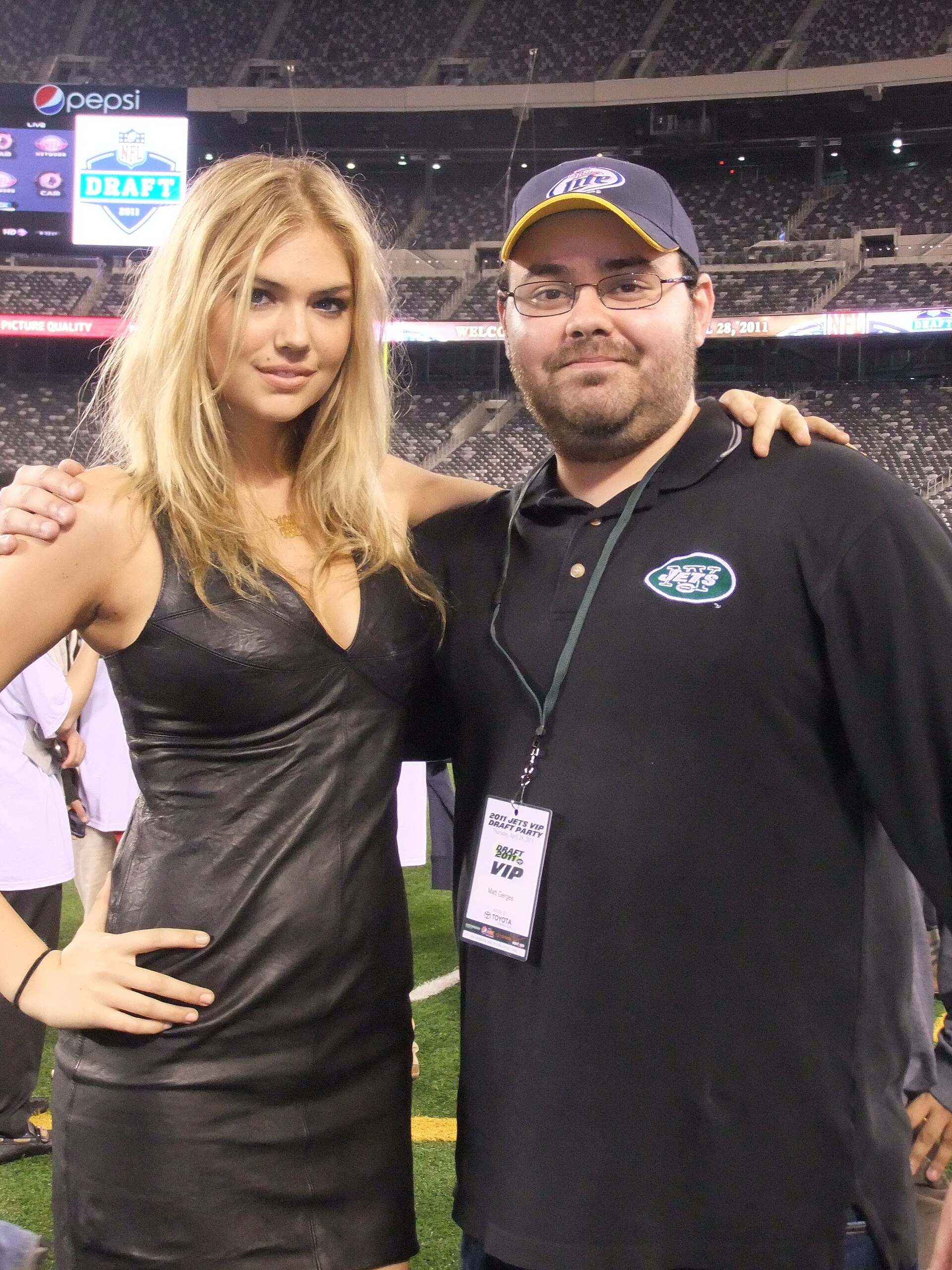 Imagem de referência relacionada a Kate Upton, item descrito como atriz e modelo norte-americana