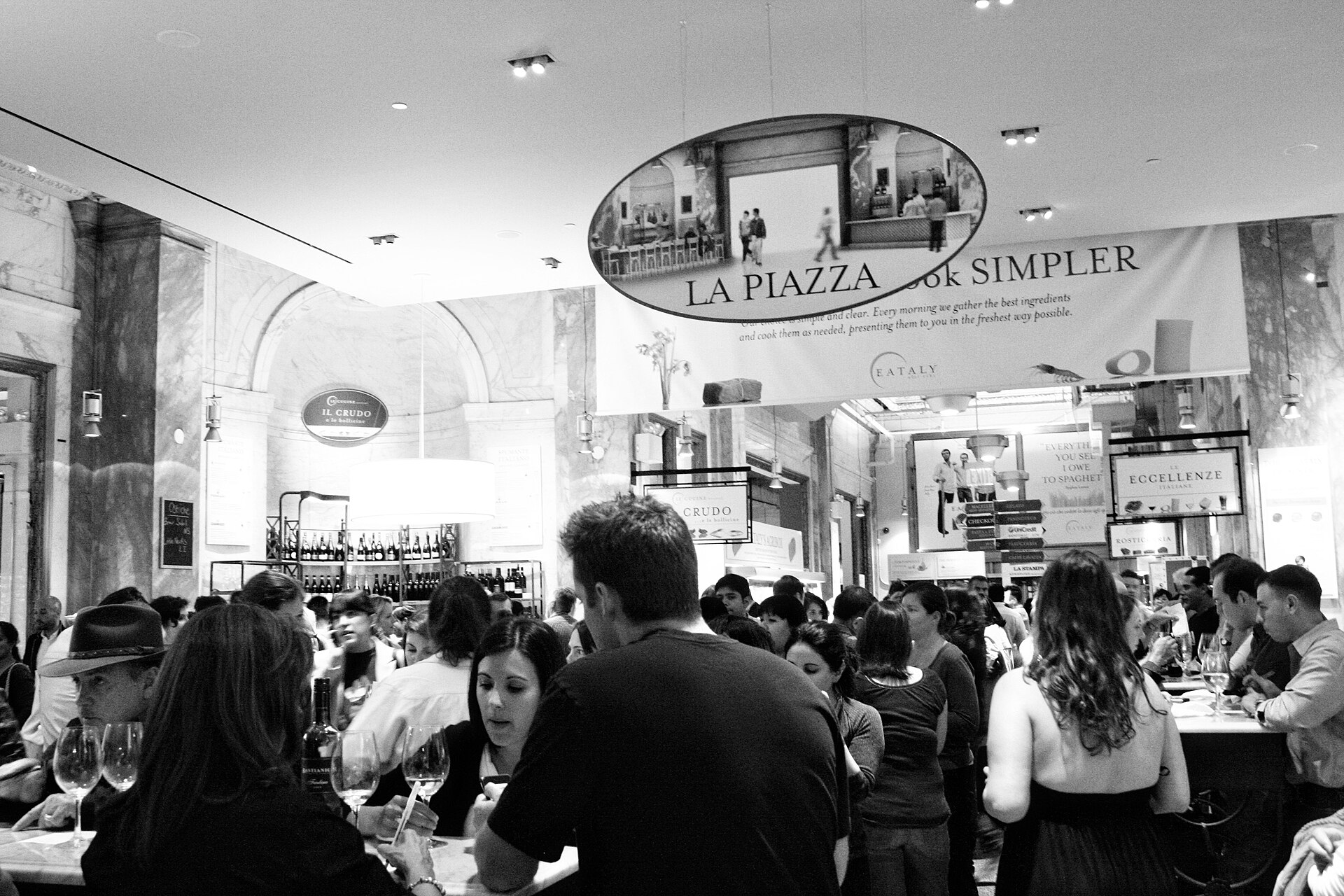 Imagem de referência relacionada a Eataly, item descrito como registro de referência sobre Eataly, organizado a partir de dados estruturados abertos