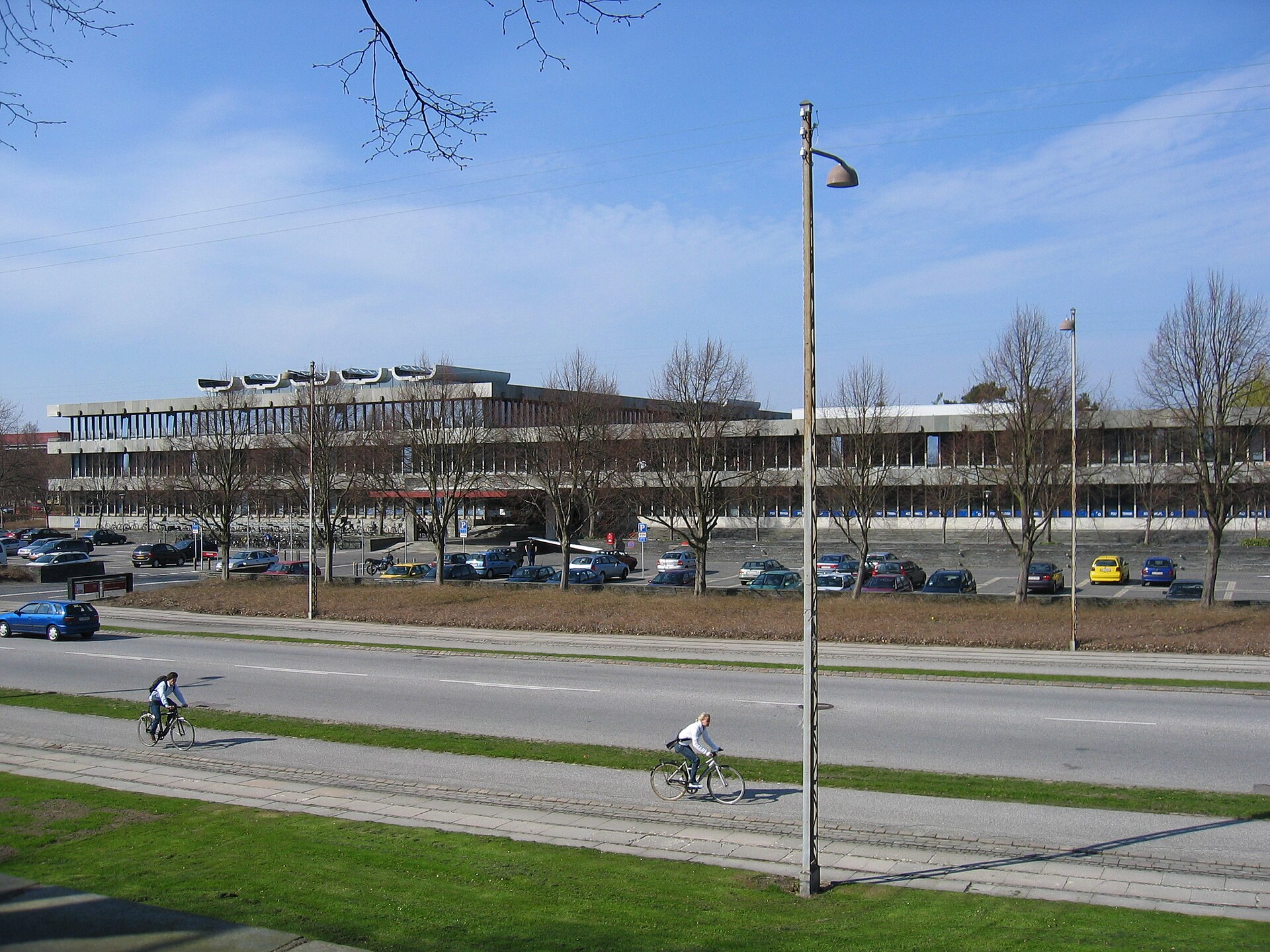 Imagem de referência de Universidade Técnica da Dinamarca, descrito nos dados abertos como universidade situada em Kongens Lyngby