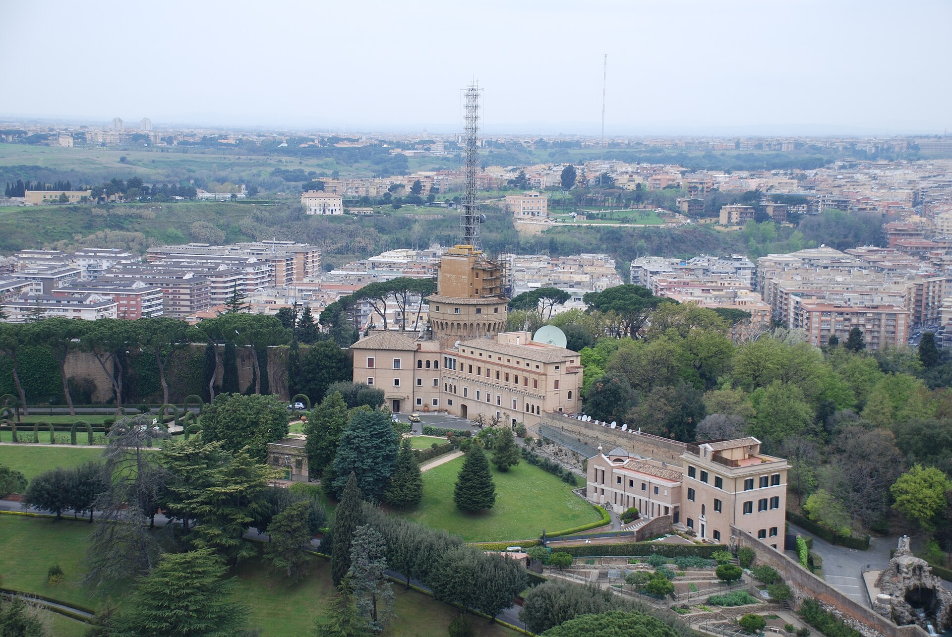 Imagem de referência de Rádio Vaticano, descrito nos dados abertos como rádio católica
