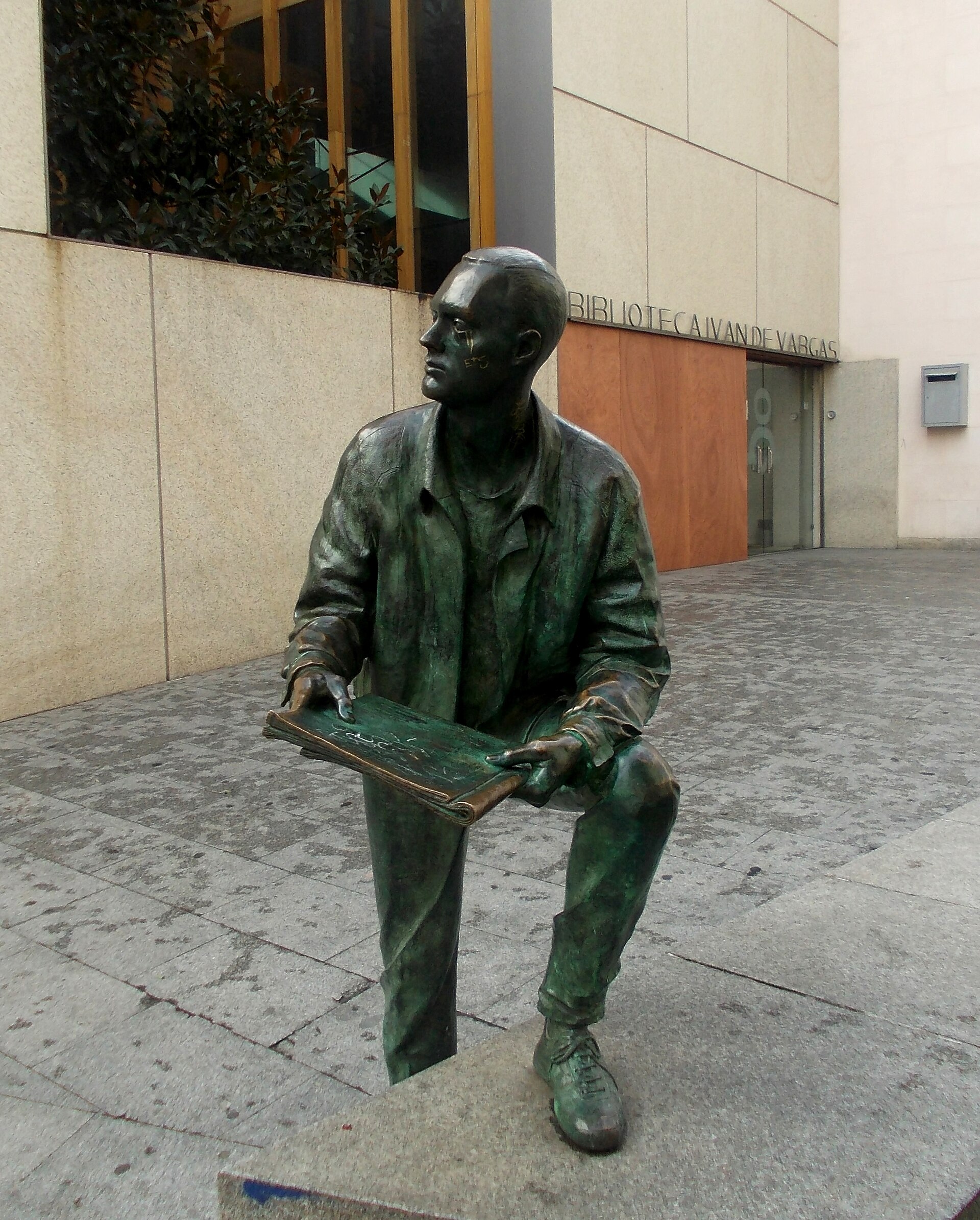 Imagem de referência de Biblioteca Pública Municipal Iván de Vargas, descrito nos dados abertos como biblioteca na Espanha