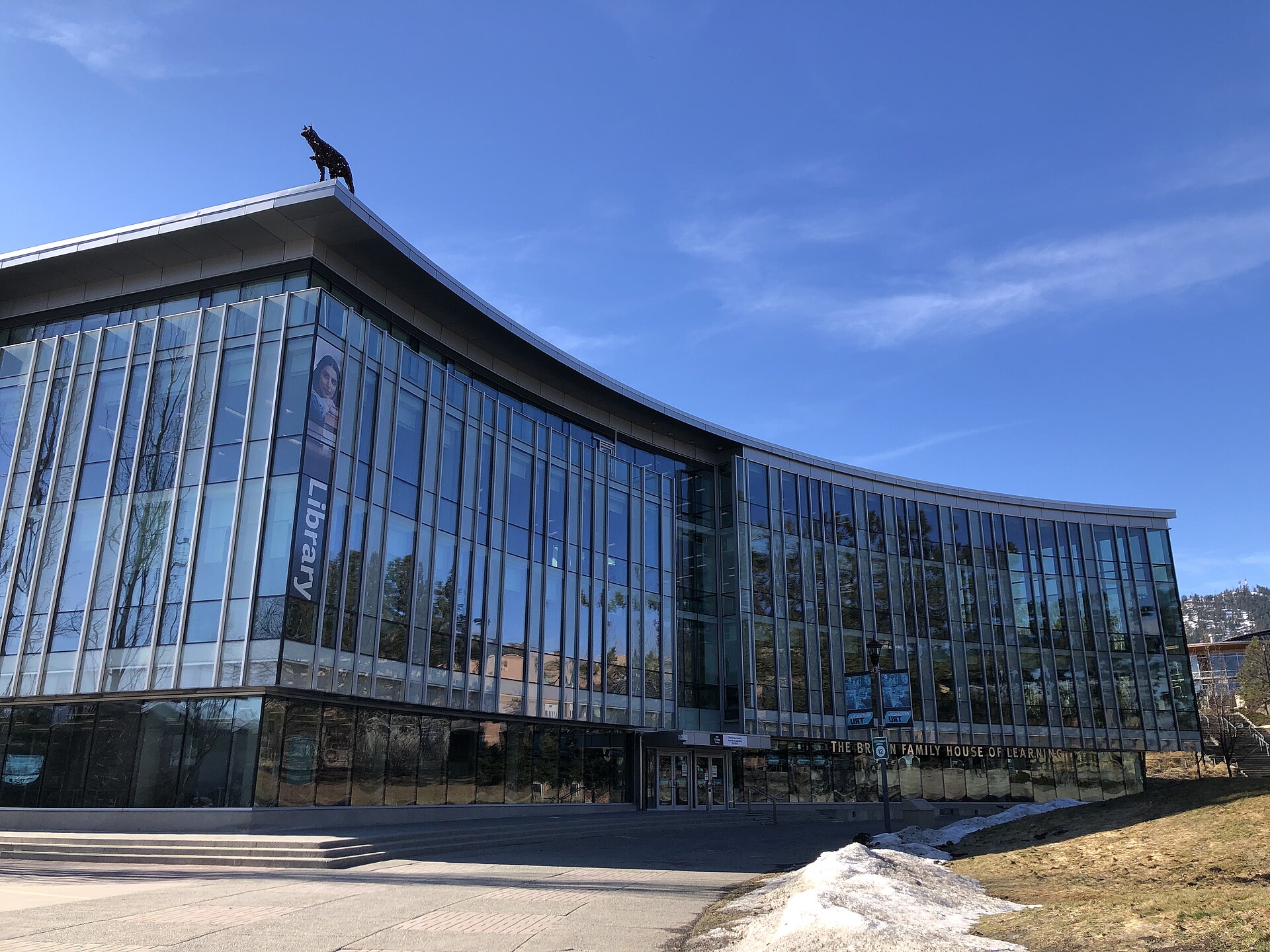Imagem de referência de Universidade Thompson Rivers, descrito nos dados abertos como universidade no Canadá