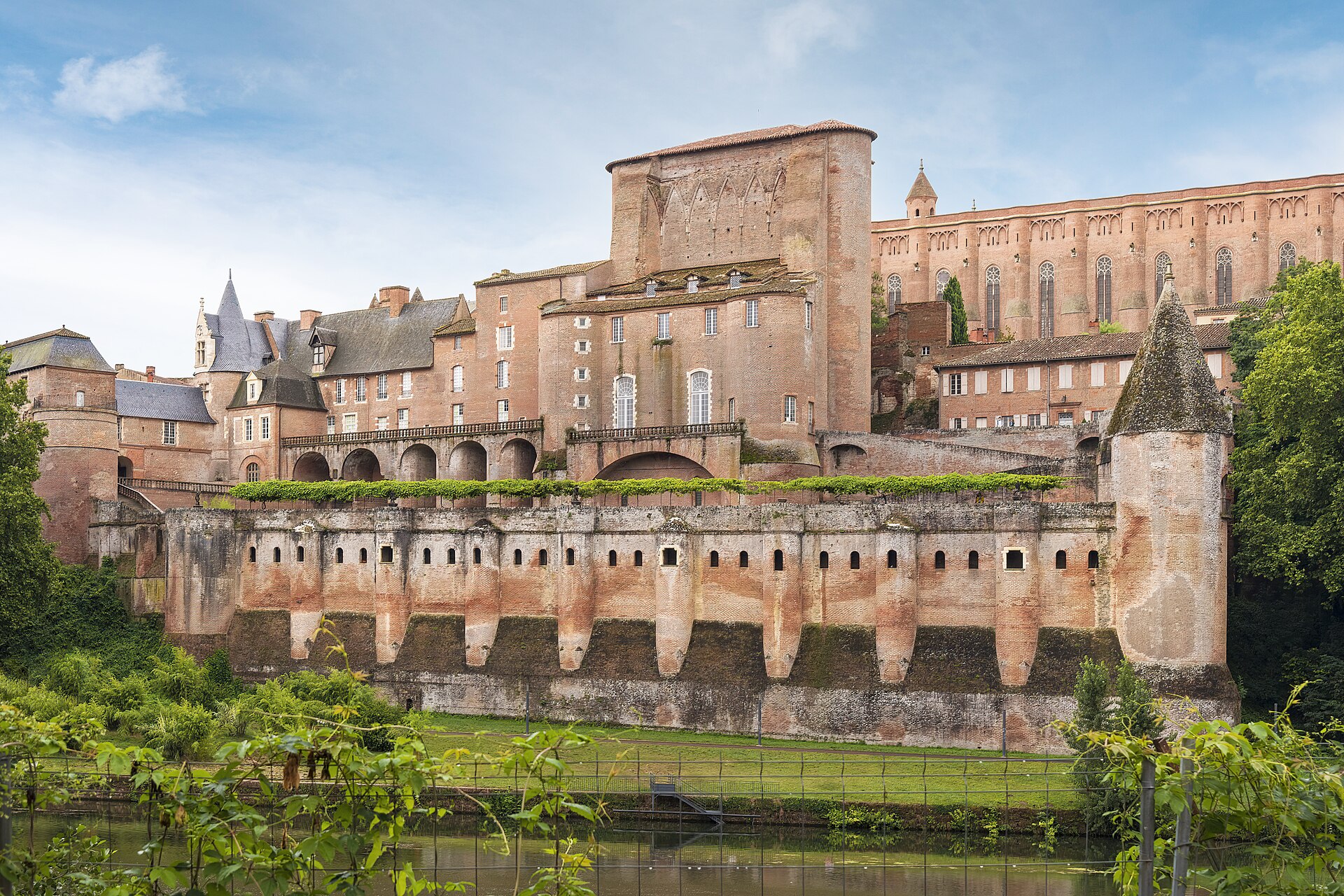 Imagem de referência de Palais de la Berbie, descrito nos dados abertos como museu na França