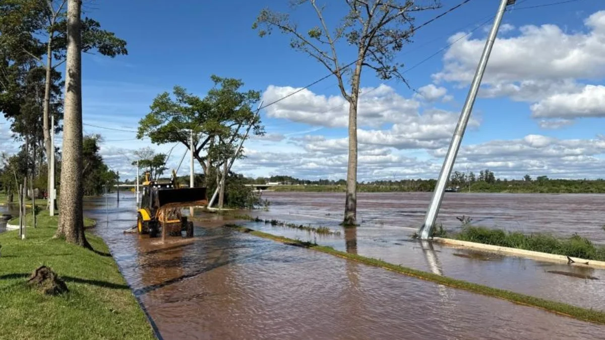 Chuvas intensas fazem Rio Taquari ultrapassar cota de inundação no RS