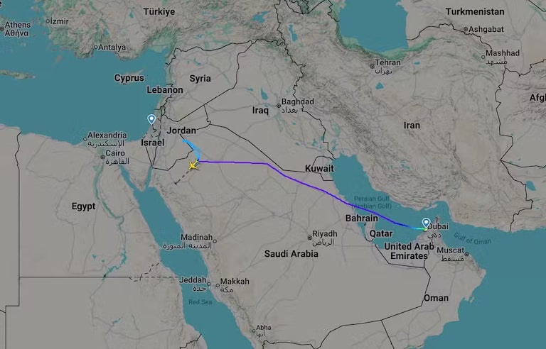Copiloto de voo desviado de Israel tentou derrubar aeronave e esfaqueou piloto, diz Netanyahu