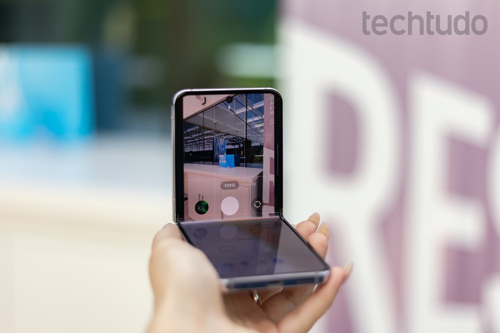 iPhone Duo, Galaxy Z Fold8 e mais: por que o celular passaporte virou moda?