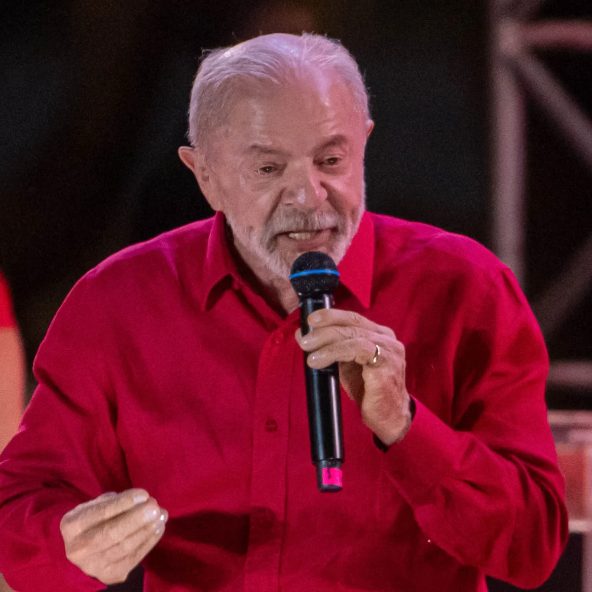 Lula diz que Vorcaro conseguiu corromper "todo mundo" com dinheiro ou orgia