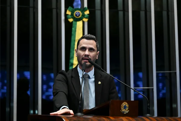 Minas chega à semana decisiva com Cleitinho consolidado e Senado em disputa