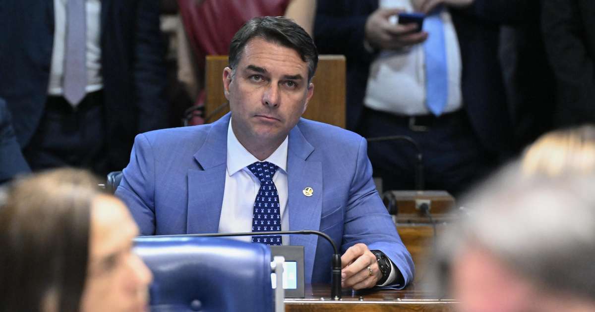 TSE ordena remoção de posts sobre Flávio Bolsonaro e Nossa Senhora