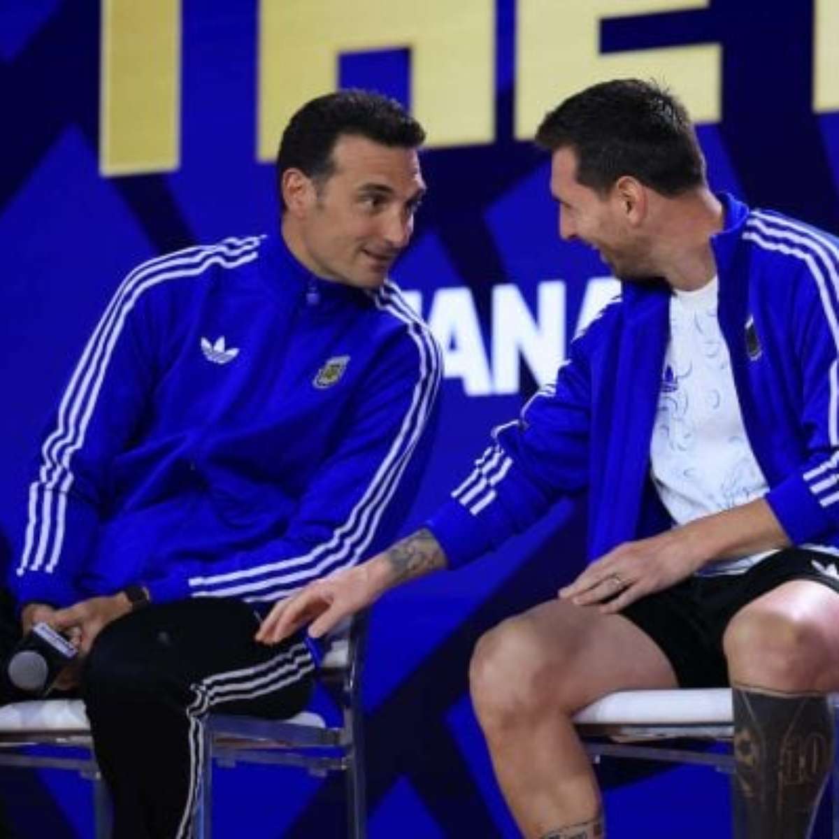 "Foi um sonho ser técnico dele", diz Scaloni sobre despedida de Messi