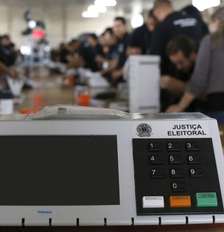 Para a Justiça Eleitoral, cada turno é considerado uma eleição independente Foto: Dida Sampaio/Estadão / Estadão