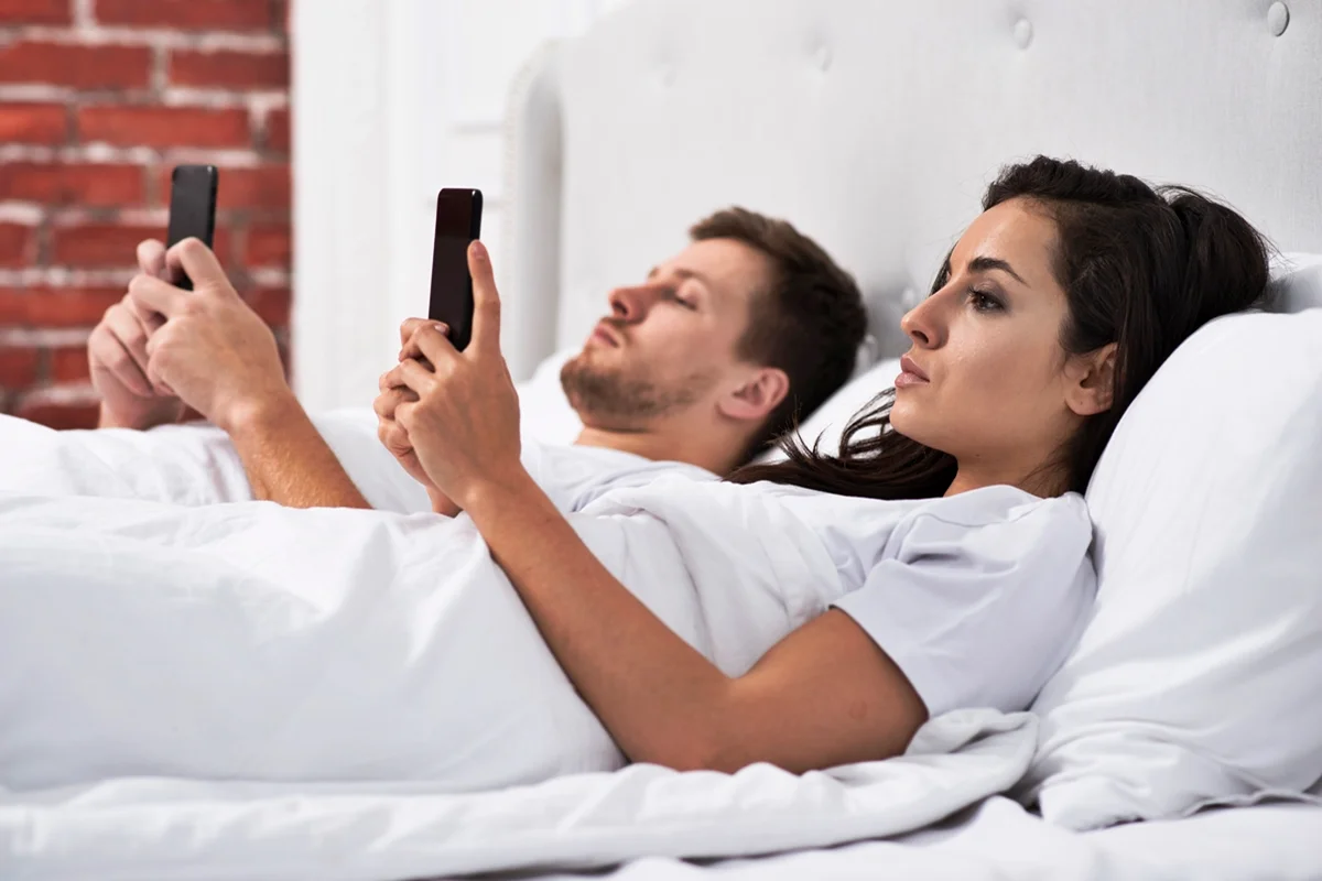 Expert revela 3 hábitos nocivos que sabotam o sexo e comprometem a relação