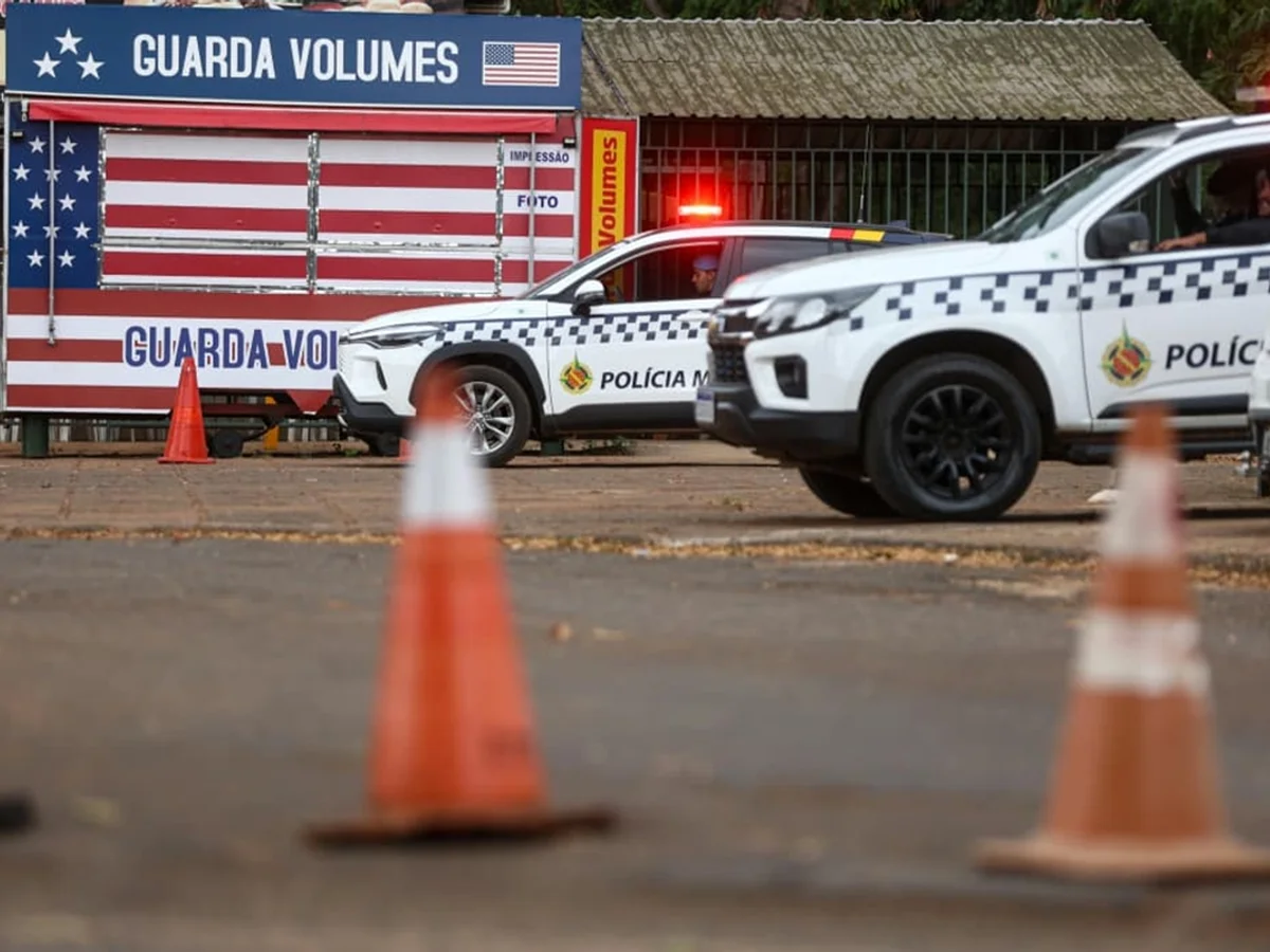 EUA e Austrália fecham embaixadas e consulados por "segurança"