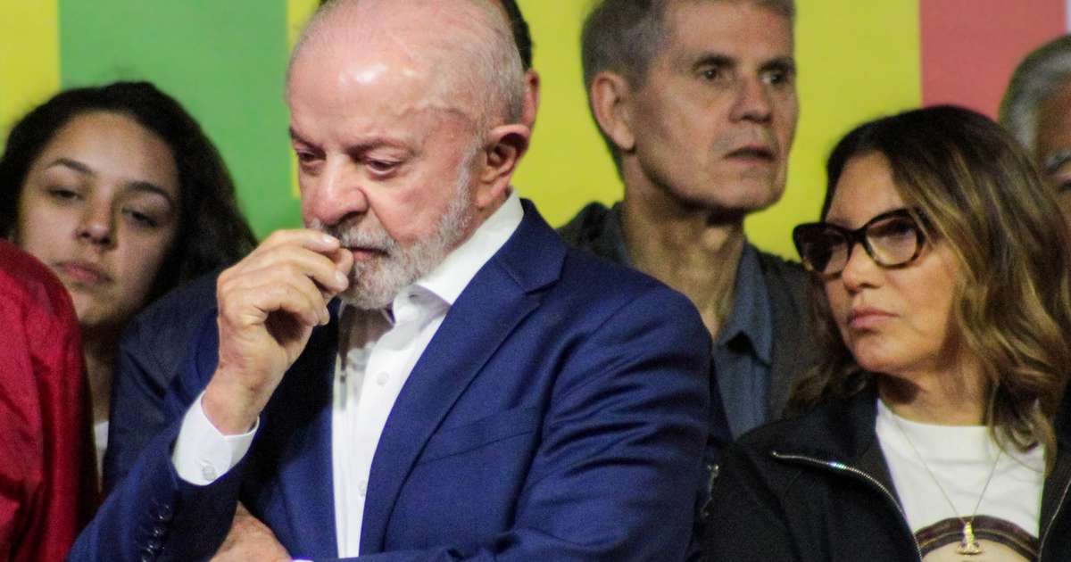 Clima na equipe de Lula é de surpresa e tristeza, mas campanha aposta em virada no segundo turno