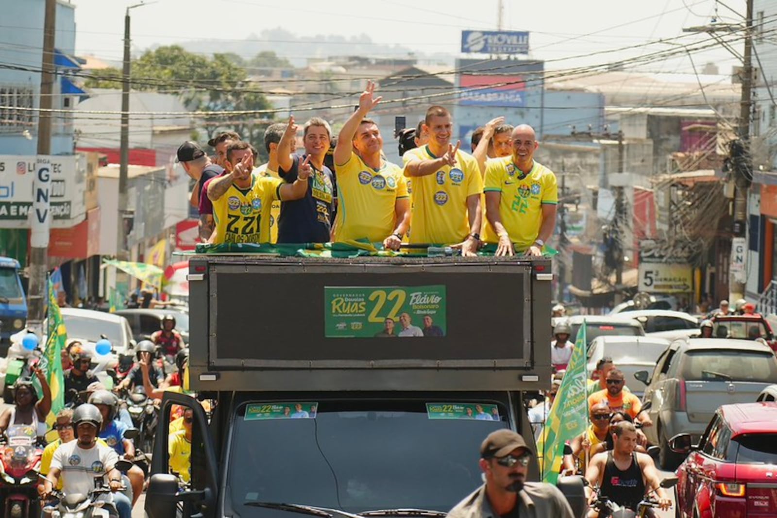 Campanha de Flávio busca ampliar apoio de partidos no segundo turno Charles Vieira/Campanha Flávio - 26.09.2026