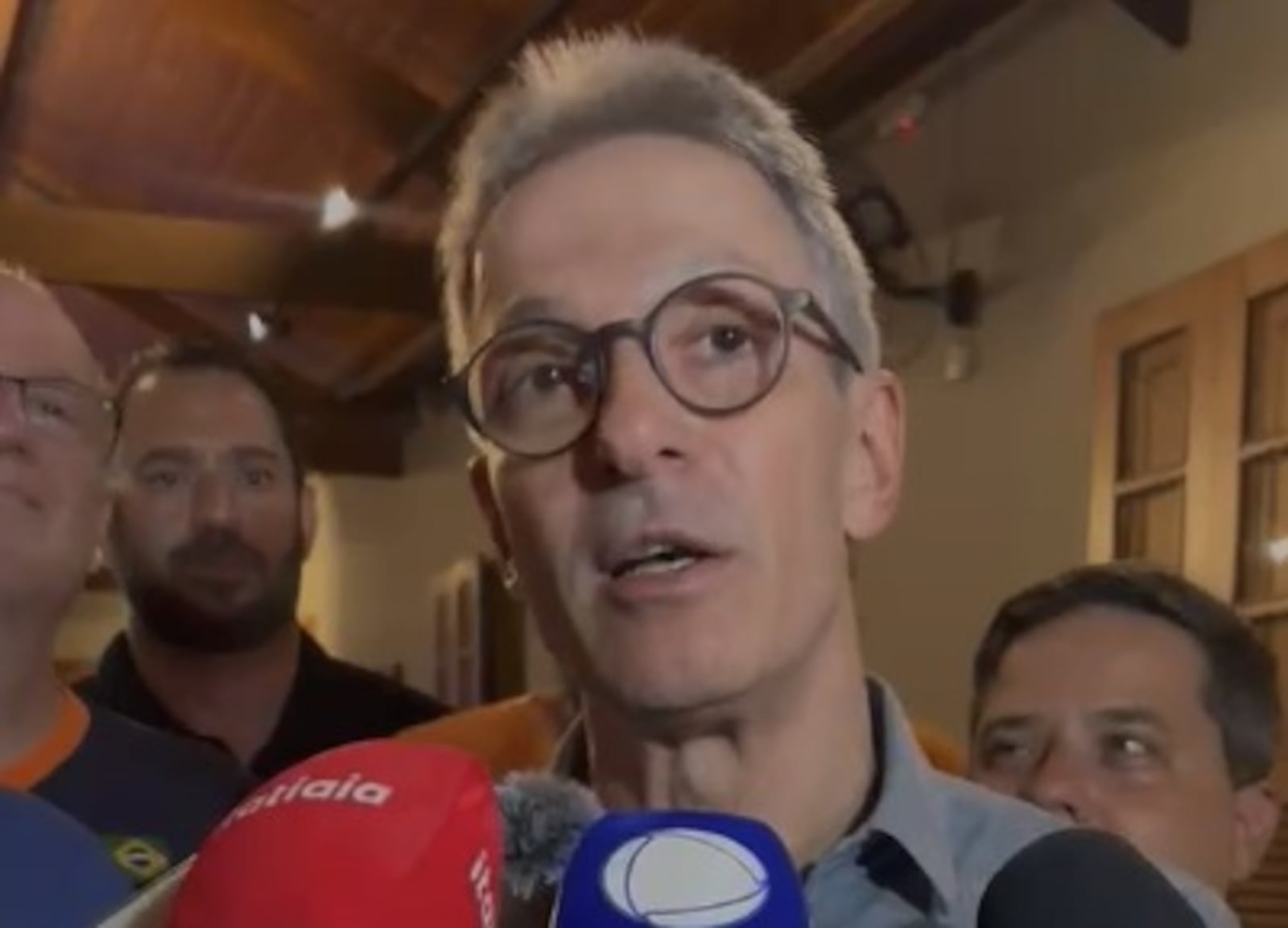 Zema fala com imprensa após derrota Reprodução/RECORD MINAS
