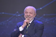Lula diz que vai enviar PEC da tarifa zero ao Congresso nesta quarta