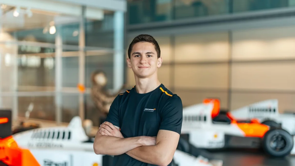 Campeão da F2 em 2025, Leonardo Fornaroli é anunciado pela McLaren no WEC