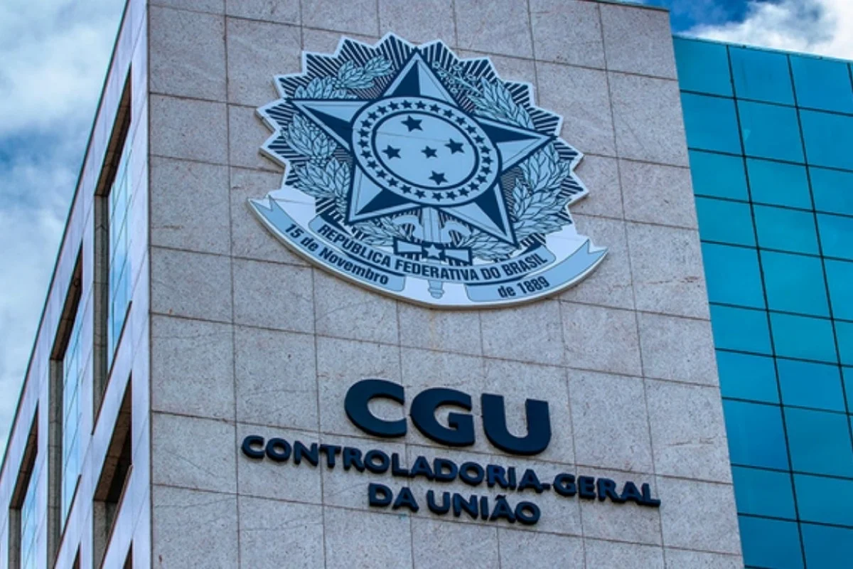 Imagem da matéria: CGU abre concurso com 60 vagas imediatas e salário inicial de R$ 20 mil