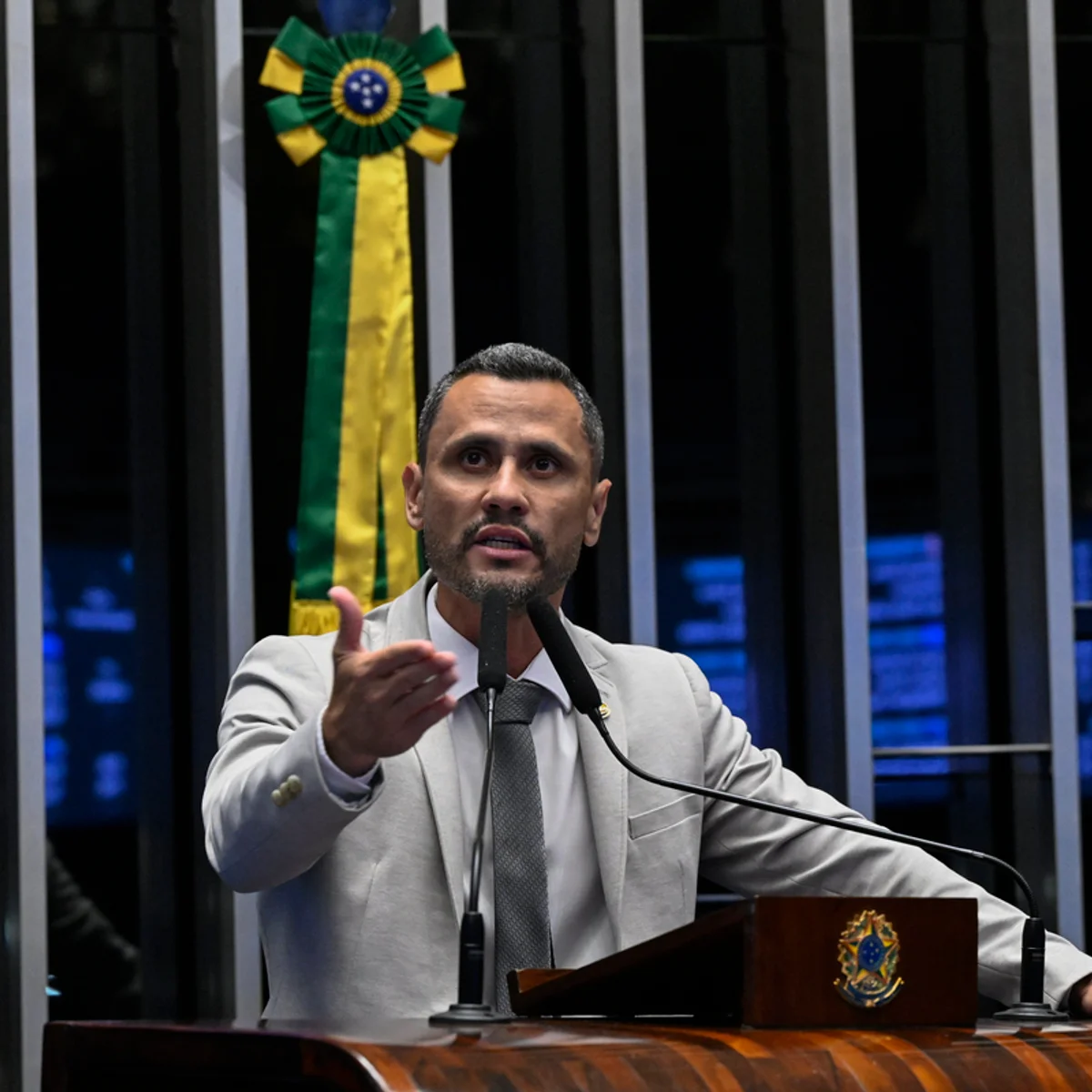 Cleitinho fez só 6 de 77 deputados em MG e vai depender do PL para governar