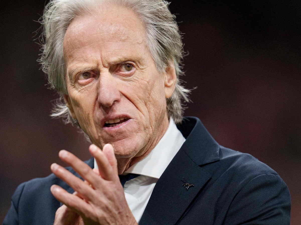 Jorge Jesus evita comentar críticas em carta de Cristiano Ronaldo: ‘Agora vou trabalhar’