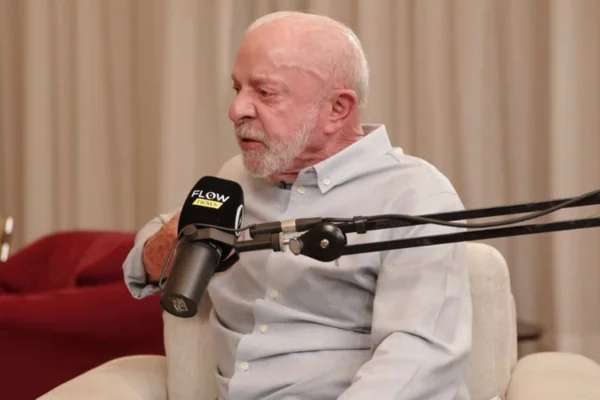 Campanha de Lula faz reunião virtual após resultado do 1º turno