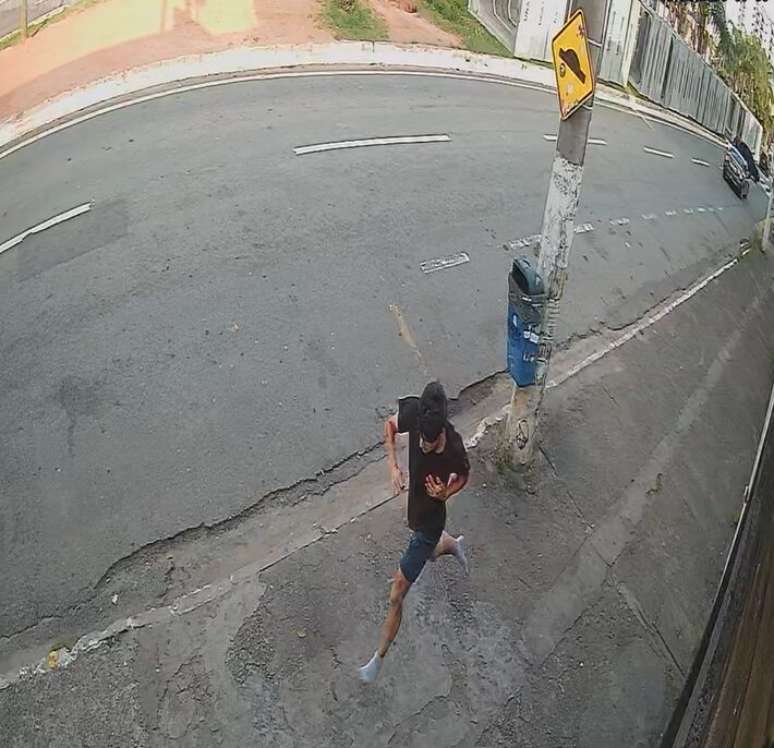 Mãe de estudante de Medicina pede justiça após filho ser morto por bombeiro: ‘Balas do Bruno estão em mim’