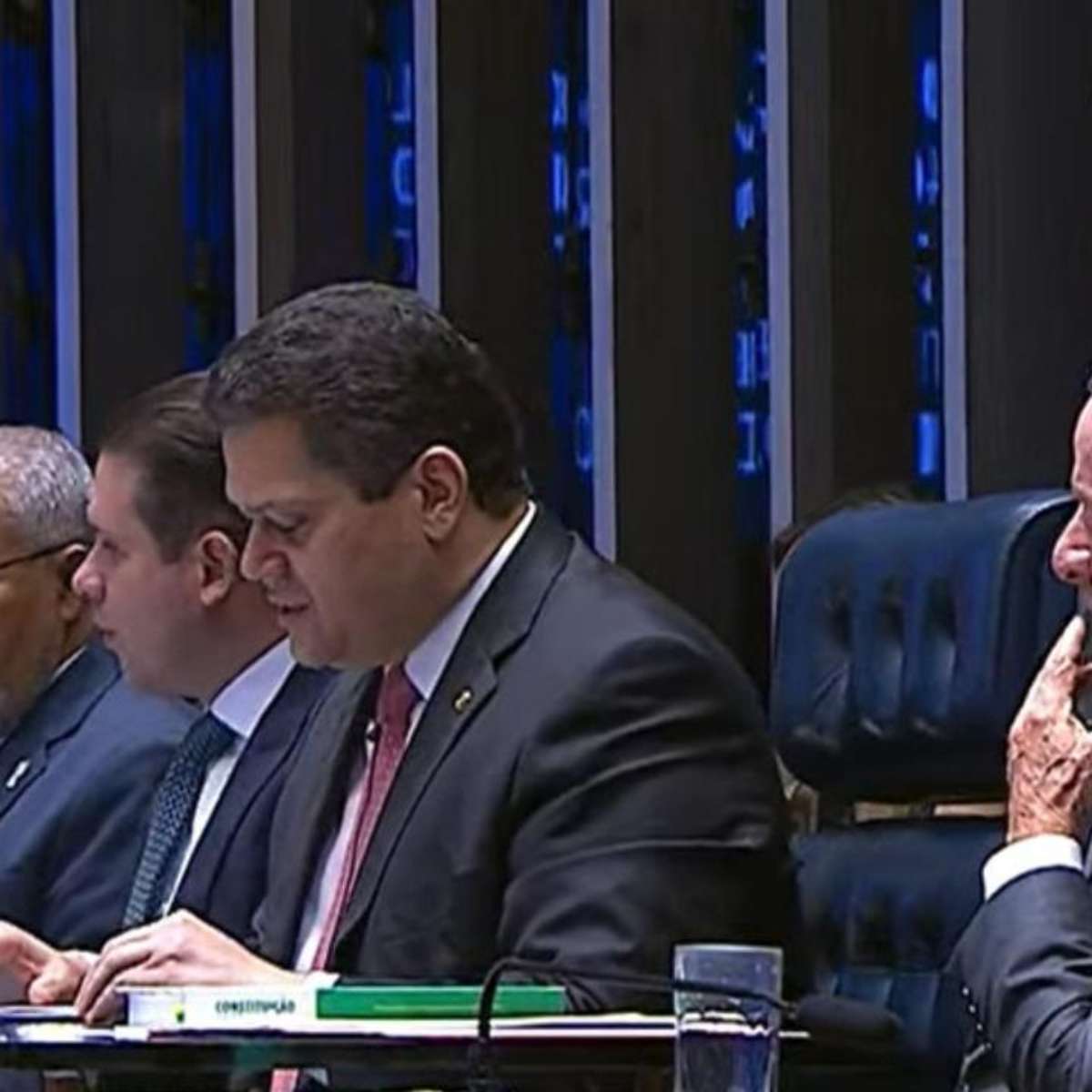 Alcolumbre diz que 'cumpriu com a palavra' ao votar fim da escala 6x1: 'Honramos nosso compromisso'