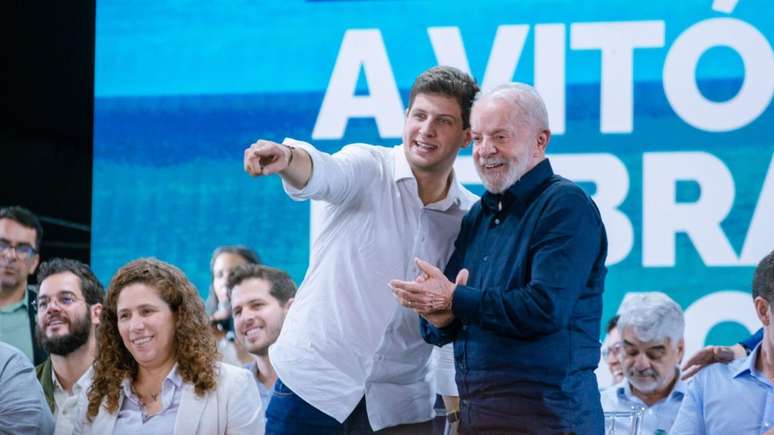 João Campos perde disputa em PE e fracassa na tentativa de se colocar na sucessão de Lula