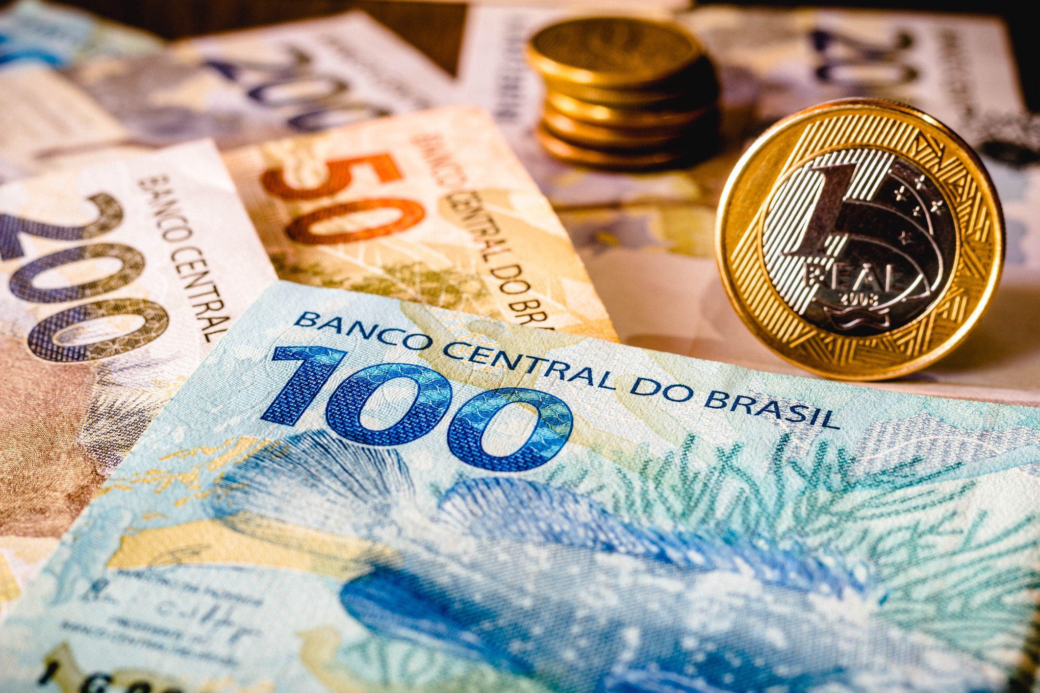 Quanto rende o prêmio de R$ 112 milhões da Mega-Sena na poupança e em outras opções de renda fixa?