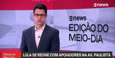 O apresentador Ricardo Abreu durante boletim na GloboNews sobre a manifesta&ccedil;&atilde;o lulista na Paulista Foto: Reprodu&ccedil;&atilde;o/TV