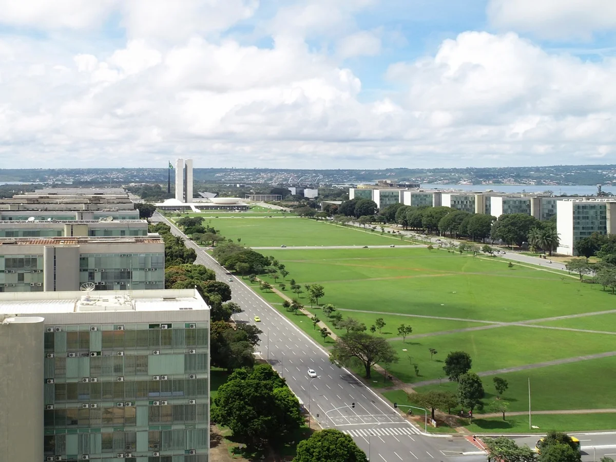 Programe-se: veja o que vai funcionar no DF neste domingo de Eleições