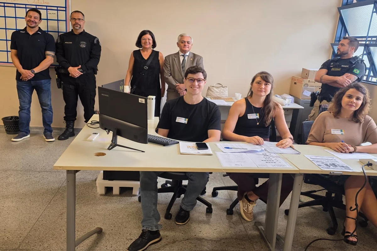 Aberta votação nos presídios do DF; Vorcaro e Careca do INSS estão aptos
