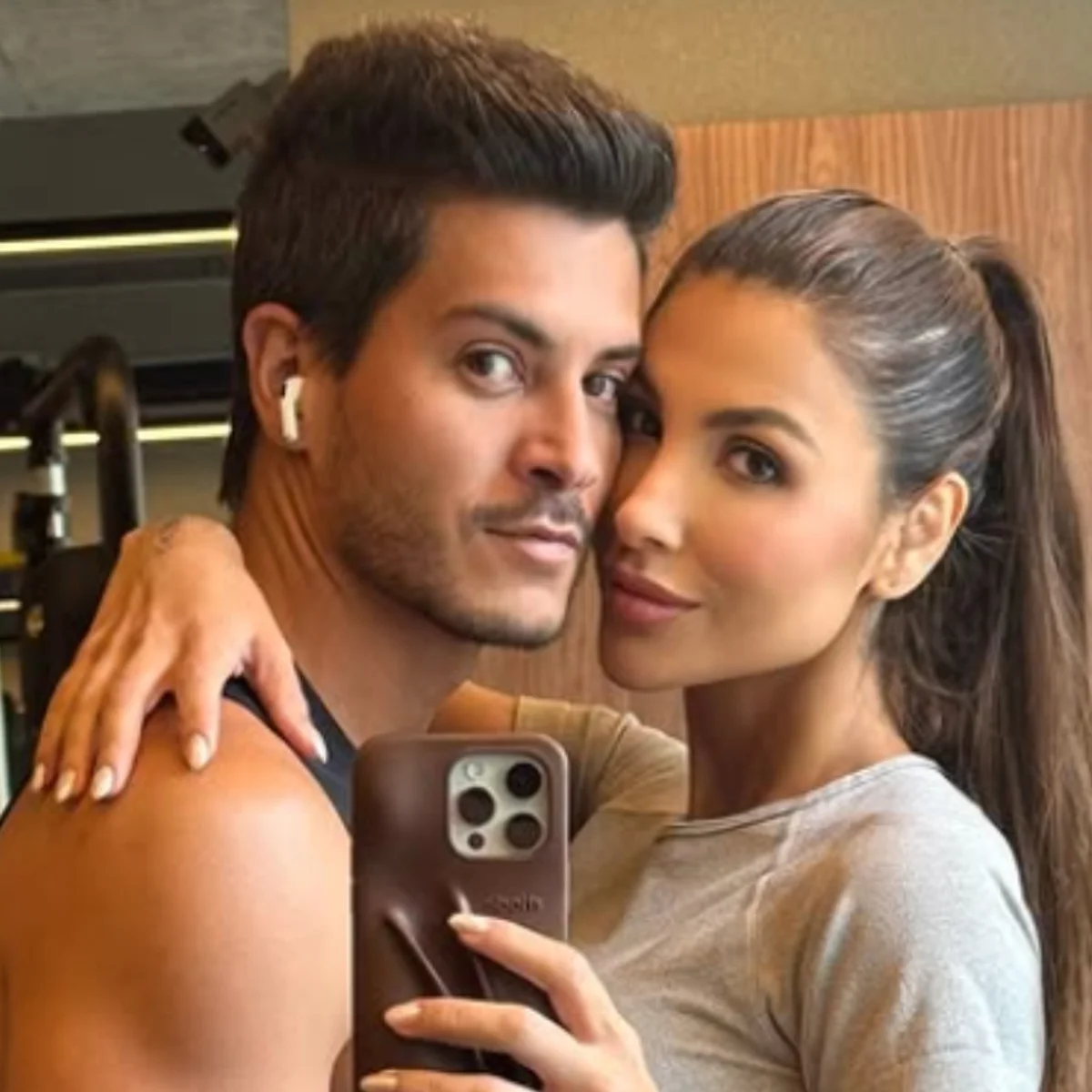 Por que separação de Arthur Aguiar pode causar problemas para a Netflix