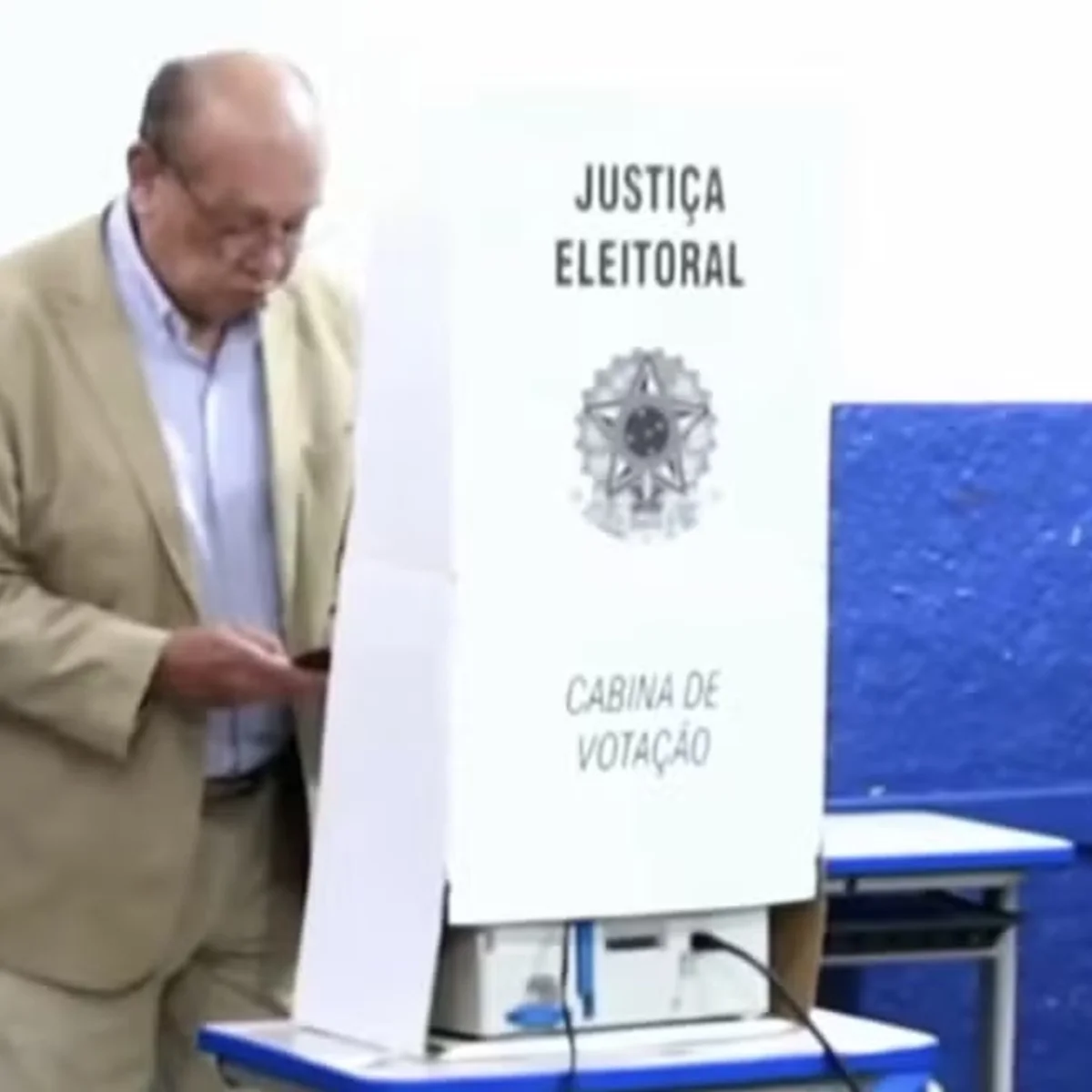 Gilmar Mendes viaja de Brasília a Mato Grosso para votar nas eleições