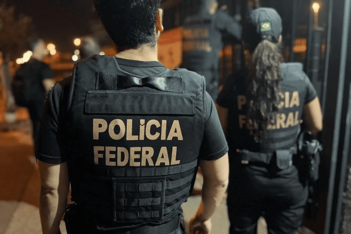 PF apreende R$ 57 mil e leva 28 suspeitos à delegacia no dia da eleição