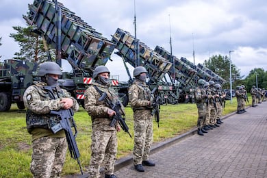 Ucrânia fica sem mísseis interceptadores Patriot enquanto Zelensky e Trump entram em conflito sobre a guerra