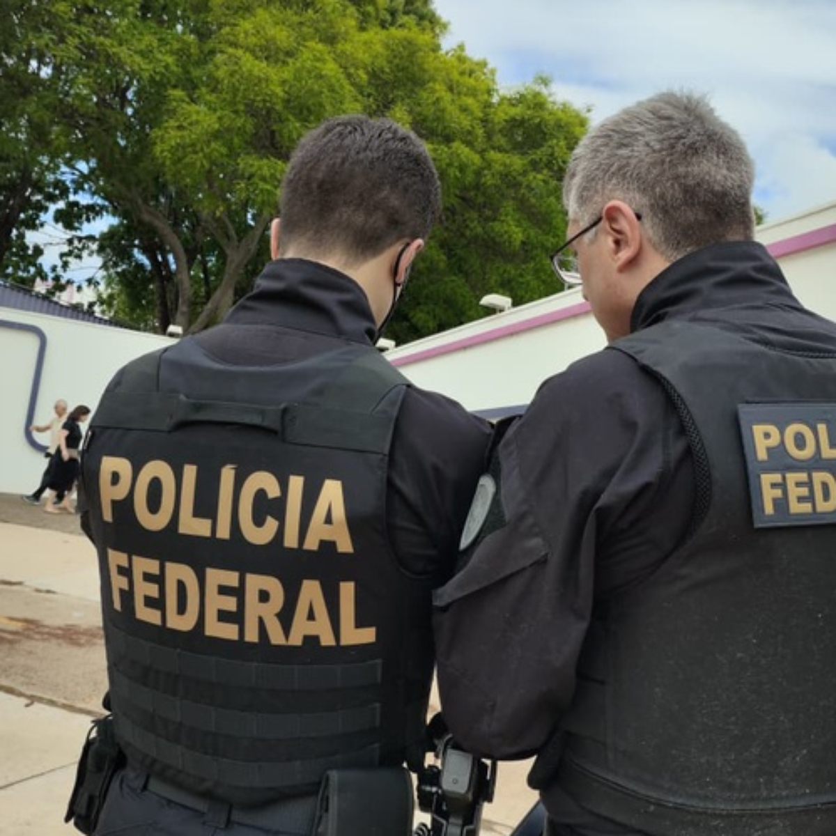PF conduz mais de 80 pessoas e apreende quase R$ 770 mil vinculados a possíveis crimes eleitorais