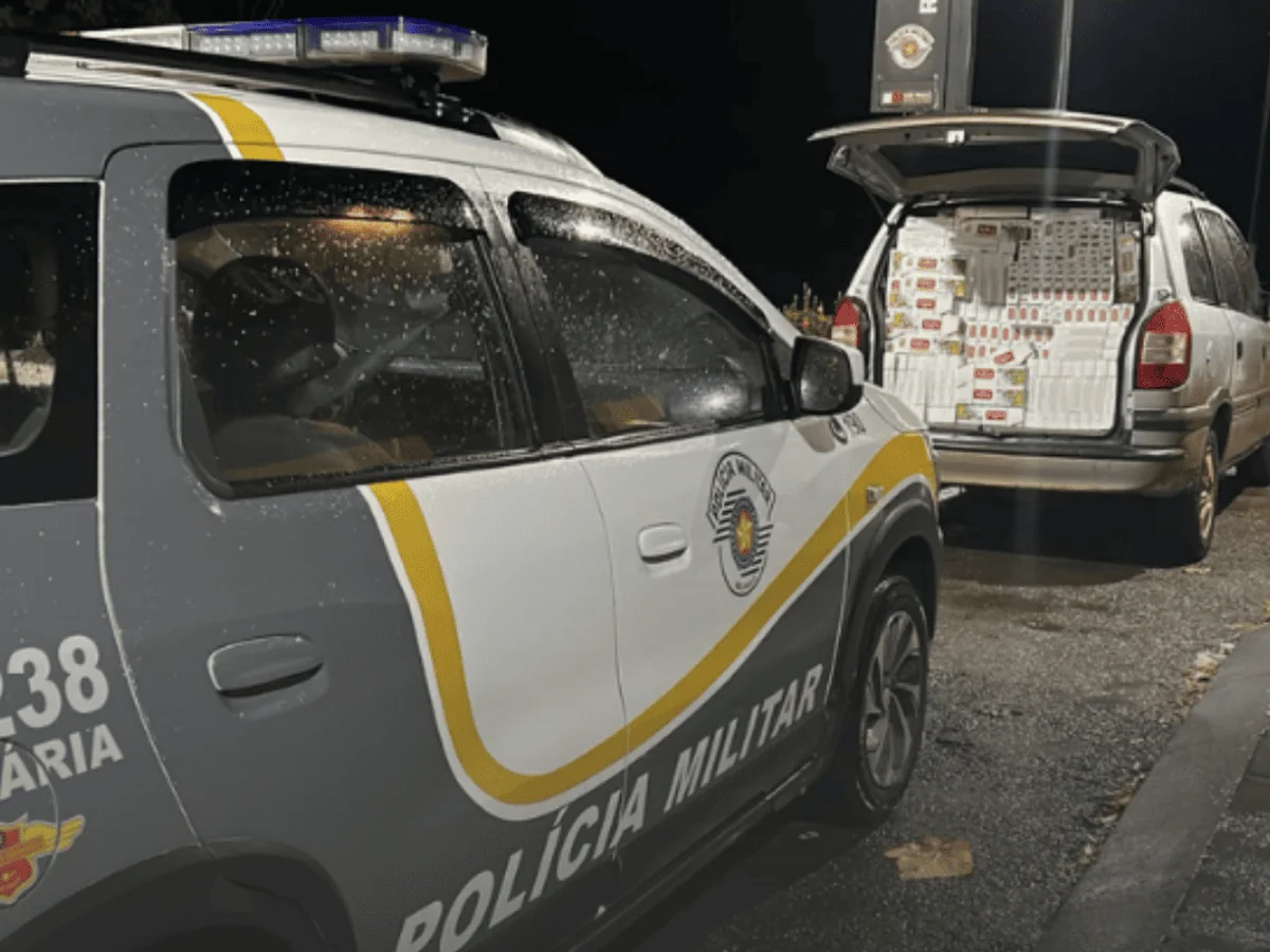 Dois são presos em rodovia por contrabandear 40 mil maços de cigarros