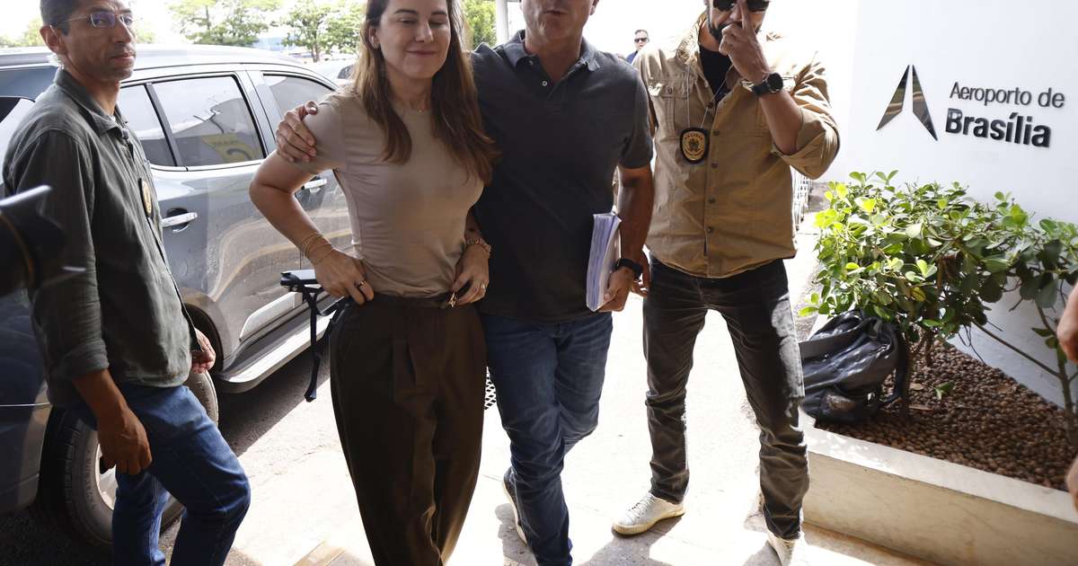 Flávio Bolsonaro chega aos EUA com mulher e filhas; governo Trump concederá visto para candidato derrotado